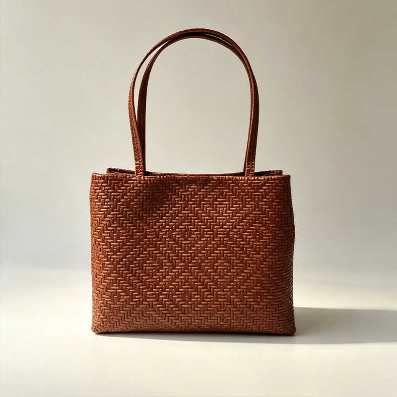 Leatherwork Designs - Mendy Genuine Leather Woven Pirnt Grain