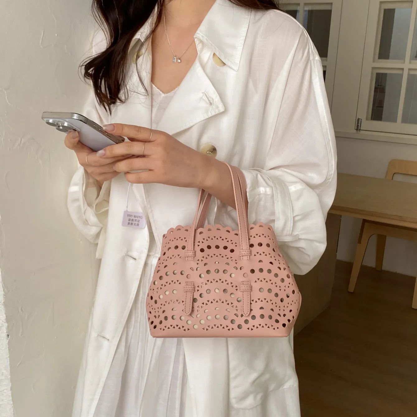 Red Hollow Printed Crossbody B - Leather Work Handbags For Women recension och pris