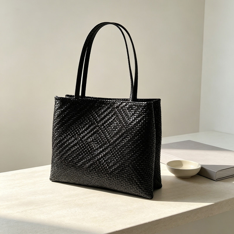 Mendy Genuine Leather Woven Pi - Leatherwork Designs recension och pris