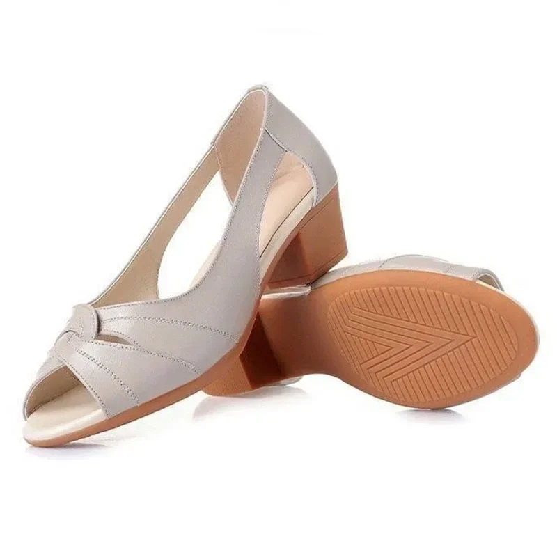 Black Peep Toe Mid Heel Sandal - Leather Work Outfit recension och pris