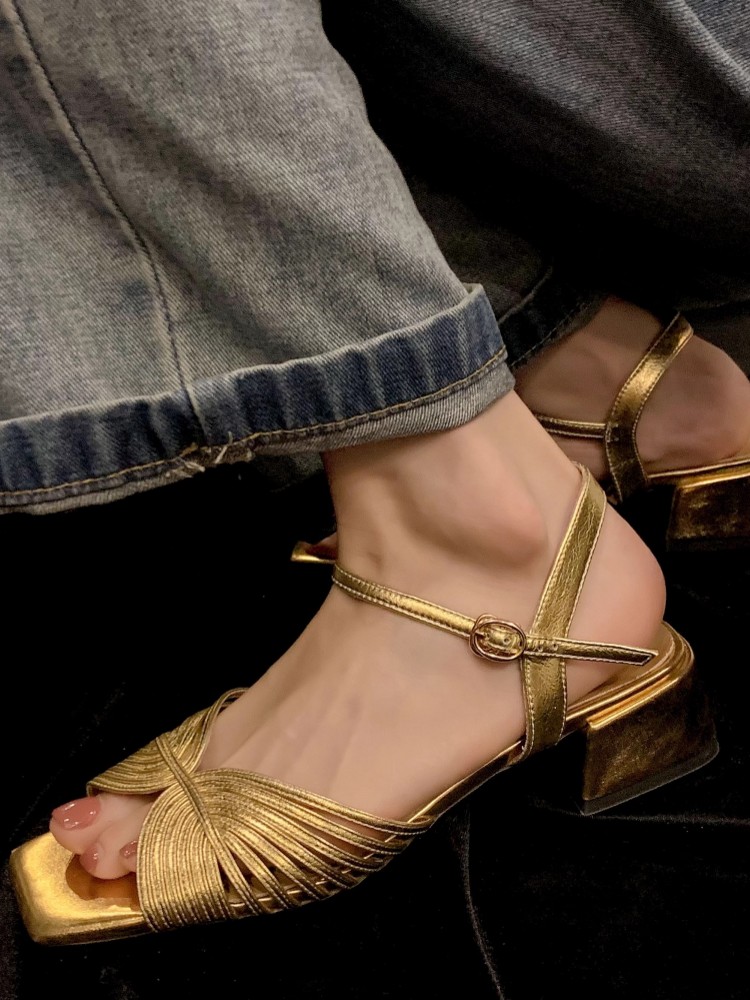 Elegant Women High Heels Hollo - Leather Work Outfit recension och pris