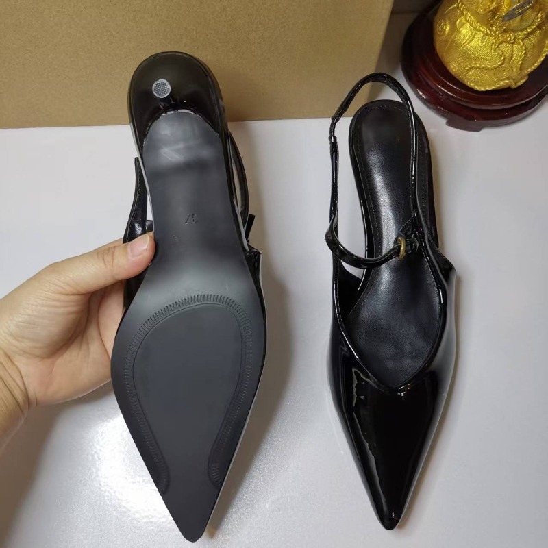 Patent Leather Elegant Office  - Leatherwork Designs recension och pris